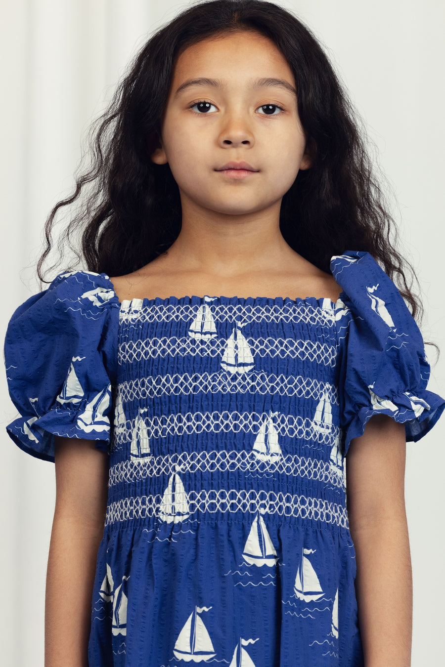 [mini rodini]   Sailing boats aop woven smock dress