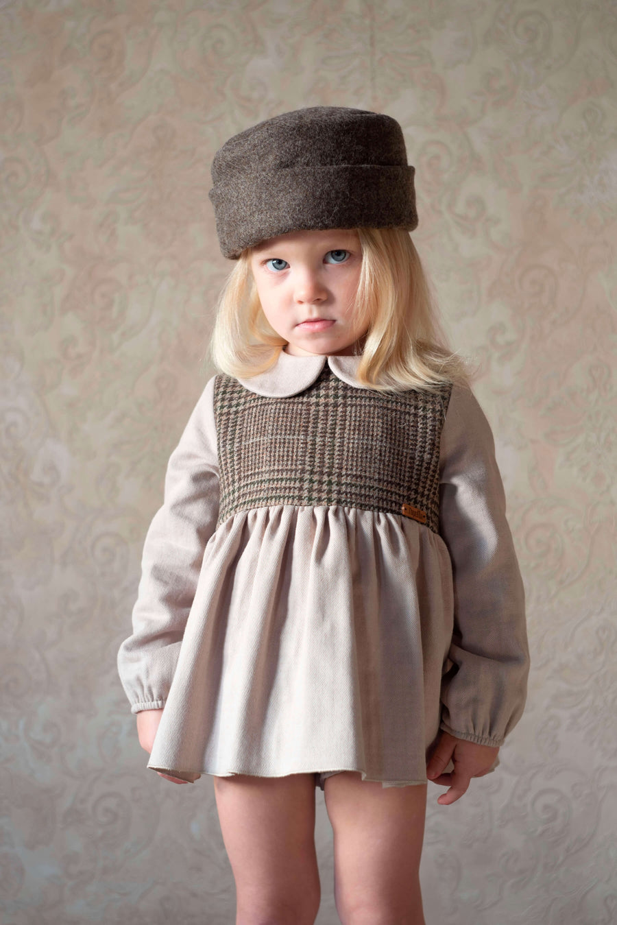 [popelin]   Mod.1.3 Sand romper suit with skirt and baby collar