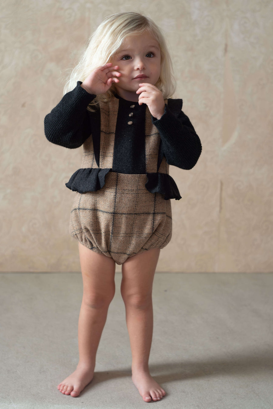 [popelin]   Mod.3.1 Beige plaid woollen romper suit with frill