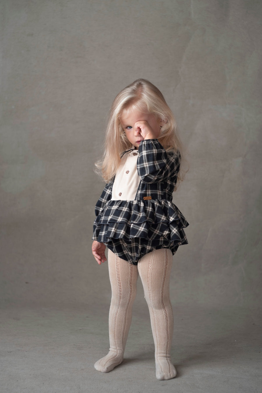 [Popelin]   romper suit with embroidered baby collar
