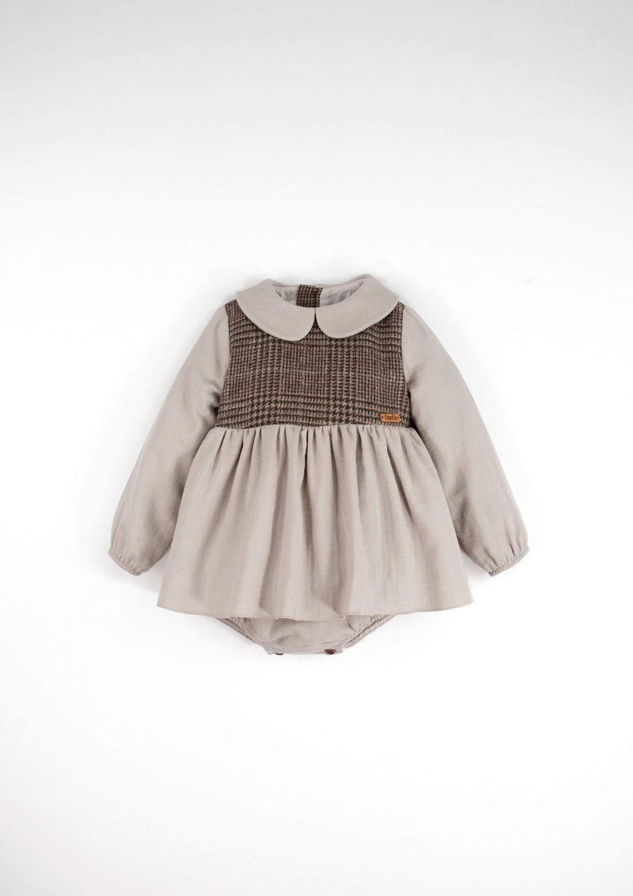 [popelin]   Mod.1.3 Sand romper suit with skirt and baby collar