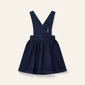 [Wynken]   ANNKA PINAFORE